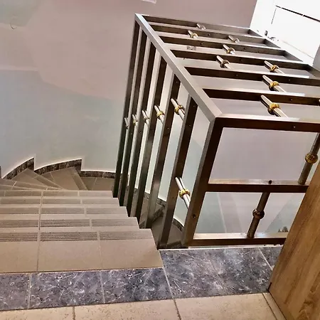 Pool Apartment Mes 4 Апартаменты *
