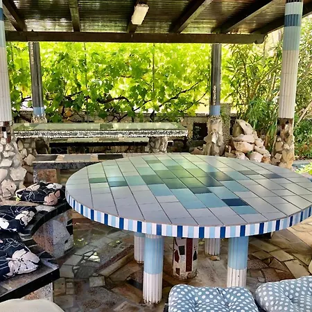 Pool Apartment Mes 4 Апартаменты